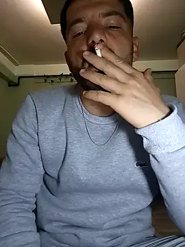 Cekiyorum  Gulumse online show from November 8, 2025, 10:35 pm