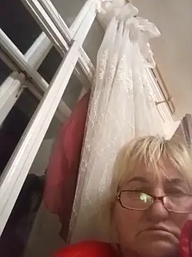 MilaTamila456 online show from November 30, 2025, 7:47 pm