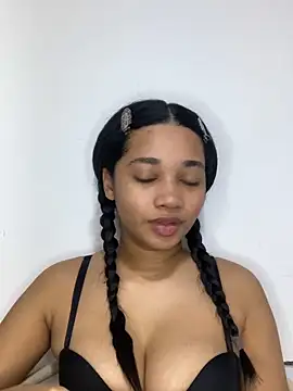  sweetBlair  online show from April 26, 2026, 11:13 pm