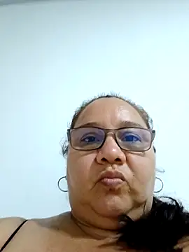 Snapshot of HotXXXgirl_01 chatting on November 10, 2025, 10:42 am HotXXXgirl 01 online show from November 10, 2025, 10:42 am