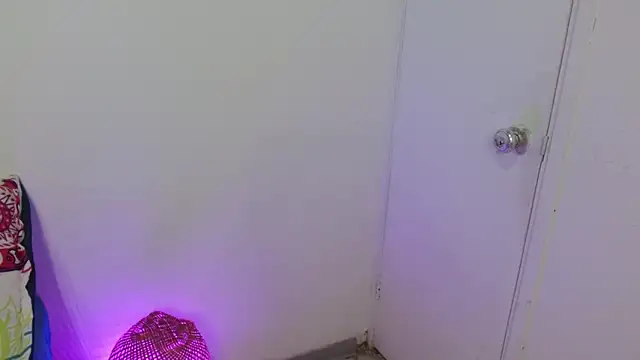 dayan hanks online show from February 25, 2026, 10:53 pm