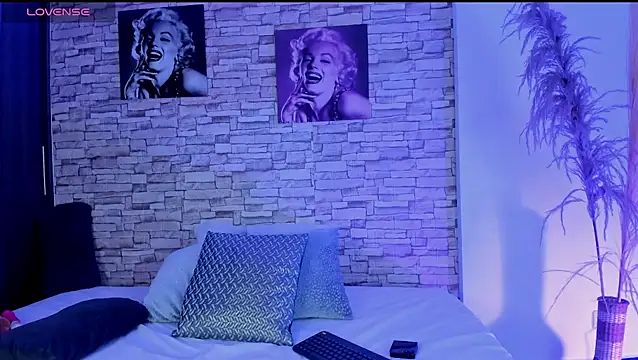 Snapshot of sofiaalarson chatting on January 15, 2026, 11:13 am sofiaalarson online show from January 15, 2026, 11:13 am