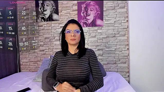 Snapshot of sofiaalarson chatting on January 14, 2026, 11:03 am sofiaalarson online show from January 14, 2026, 11:03 am