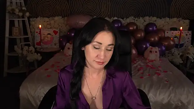 CarolinaaFoxyyy online show from February 13, 2026, 1:44 pm