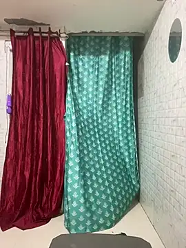 Red Queen 11 online show from February 24, 2026, 6:42 pm