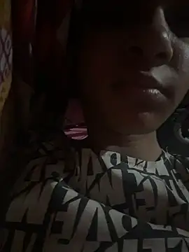 Snapshot of Your___Moonlight chatting on February 19, 2026, 2:47 pm Your Moonlight online show from February 19, 2026, 2:47 pm