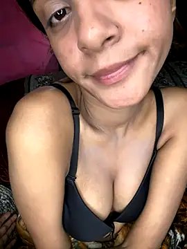 Snapshot of Your___Moonlight chatting on December 14, 2025, 8:03 pm Your Moonlight online show from December 14, 2025, 8:03 pm