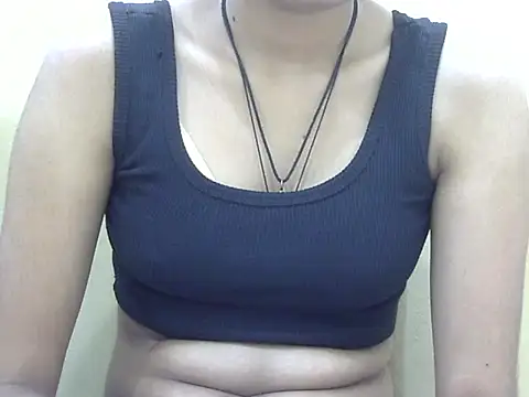 SEXY PRIYA83 online show from February 1, 2026, 11:41 am