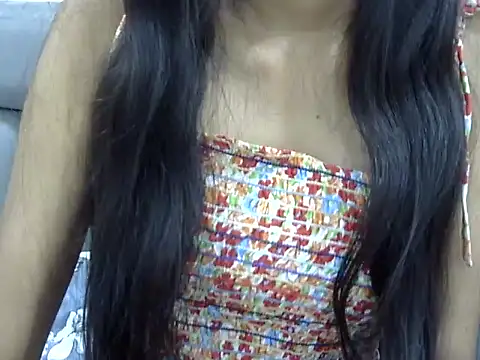 SEXY PRIYA83 online show from November 13, 2025, 9:46 am