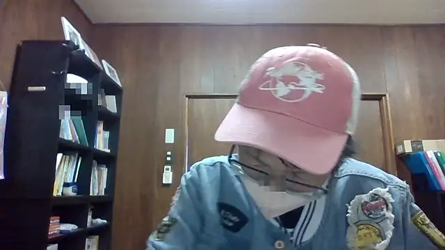 Snapshot of mostlerman chatting on November 10, 2025, 5:01 am mostlerman online show from November 10, 2025, 5:01 am