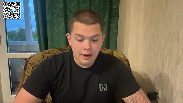 Snapshot of CuteButNaughty_ chatting on May 29, 2026, 6:14 pm CuteButNaughty online show from May 29, 2026, 6:14 pm