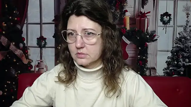 RoseHille online show from December 21, 2025, 6:26 am