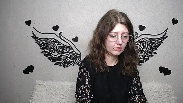 RoseHille online show from April 5, 2026, 5:14 am