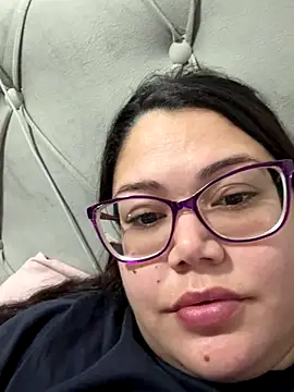 Snapshot of Xooyy chatting on November 15, 2025, 7:07 pm Xooyy online show from November 15, 2025, 7:07 pm