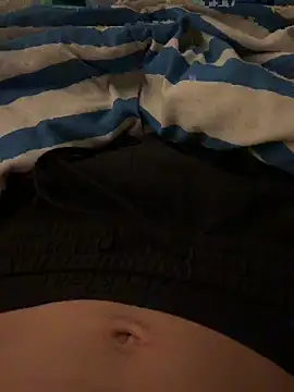 Snapshot of monsieur18cm chatting on November 12, 2025, 12:04 am monsieur18cm online show from November 12, 2025, 12:04 am