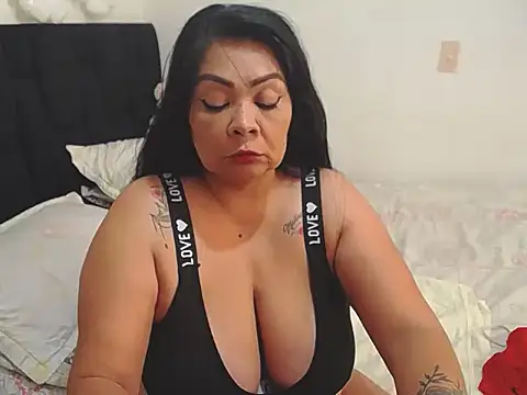 Snapshot of liamrousse chatting on December 14, 2025, 4:45 pm liamrousse online show from December 14, 2025, 4:45 pm