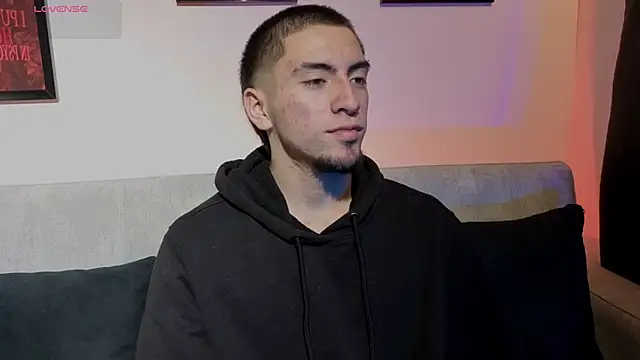 Snapshot of AresMassimoX chatting on December 3, 2025, 3:07 am AresMassimoX online show from December 3, 2025, 3:07 am