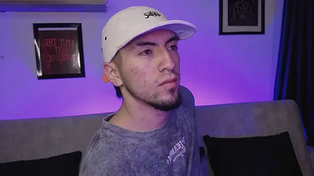 Snapshot of AresMassimoX chatting on January 10, 2026, 2:12 pm AresMassimoX online show from January 10, 2026, 2:12 pm