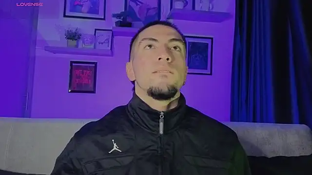 Snapshot of AresMassimoX chatting on November 22, 2025, 3:49 am AresMassimoX online show from November 22, 2025, 3:49 am