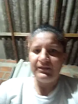 Snapshot of Sra_Angelina chatting on May 1, 2026, 4:17 am Sra Angelina online show from May 1, 2026, 4:17 am