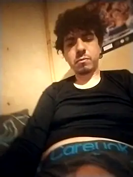 Snapshot of Gabriel_belen chatting on November 11, 2025, 12:05 am Gabriel belen online show from November 11, 2025, 12:05 am