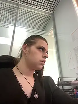 Dona Mafia online show from June 2, 2026, 4:56 am