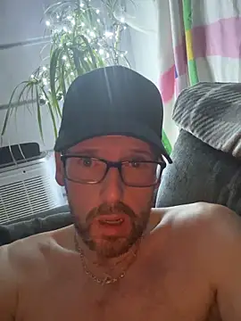 Snapshot of KentishLondoner chatting on March 6, 2026, 2:50 am KentishLondoner online show from March 6, 2026, 2:50 am