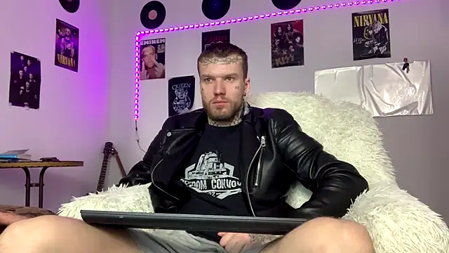 Huntall77 online show from March 6, 2026, 5:02 am