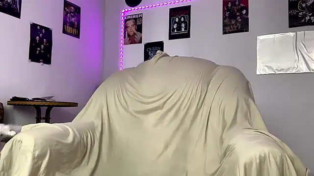 Huntall77 online show from March 3, 2026, 5:58 am