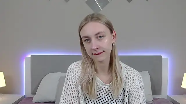 Snapshot of RachaelCute chatting on April 1, 2026, 1:41 pm RachaelCute online show from April 1, 2026, 1:41 pm