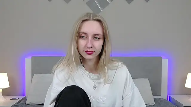 Snapshot of RachaelCute chatting on March 12, 2026, 9:13 am RachaelCute online show from March 12, 2026, 9:13 am