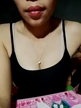 Cloud-wh online show from November 17, 2025, 12:58 am