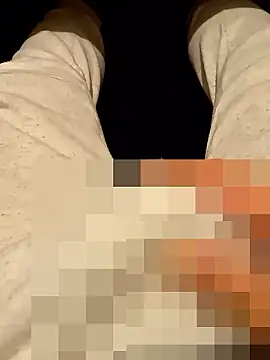 Snapshot of yu-yu28 chatting on November 17, 2025, 6:23 pm yu-yu28 online show from November 17, 2025, 6:23 pm