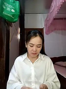 Feeling-hot online show from March 17, 2026, 3:20 am