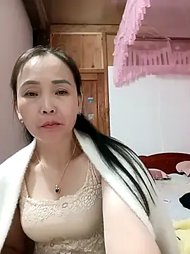 Feeling-hot online show from December 19, 2025, 11:01 am