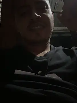 diamore3377 online show from May 15, 2026, 2:20 am