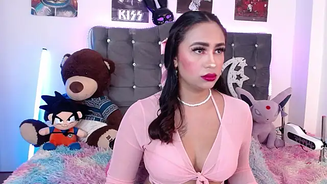 lunabritton1 online show from February 27, 2026, 3:07 am