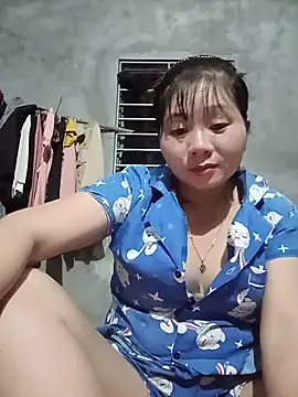 Snapshot of vangkt-cute chatting on May 16, 2026, 1:10 pm vangkt-cute online show from May 16, 2026, 1:10 pm