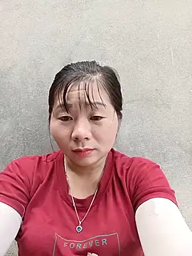 Snapshot of vangkt-cute chatting on May 17, 2026, 2:22 am vangkt-cute online show from May 17, 2026, 2:22 am