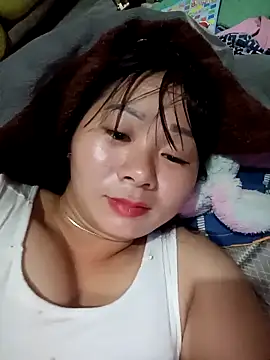 Snapshot of vangkt-cute chatting on April 27, 2026, 8:18 pm vangkt-cute online show from April 27, 2026, 8:18 pm