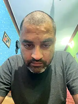 arjunforyou4 online show from November 26, 2025, 3:06 am