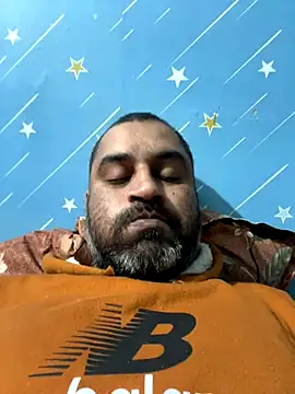 arjunforyou4 online show from December 16, 2025, 5:50 pm