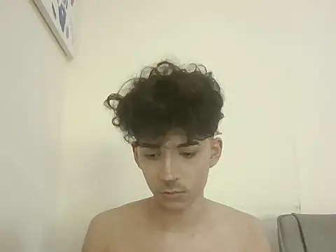 Snapshot of aallenbiju chatting on November 10, 2025, 10:53 am aallenbiju online show from November 10, 2025, 10:53 am