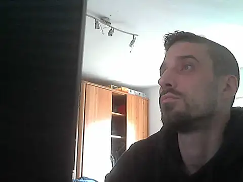 Sanjaa72 online show from November 10, 2025, 9:36 am