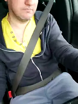 Snapshot of Nousdeux21 chatting on March 16, 2026, 4:32 pm Nousdeux21 online show from March 16, 2026, 4:32 pm