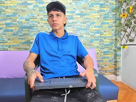 naughty boy Maicoll online show from November 26, 2025, 12:05 pm