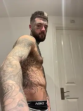 magicmichaell online show from November 20, 2025, 8:31 pm