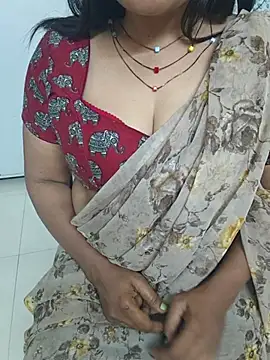 Snapshot of Rani__telugu chatting on November 28, 2025, 4:29 pm Rani telugu online show from November 28, 2025, 4:29 pm