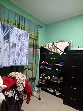 Snapshot of charlyver36 chatting on December 18, 2025, 7:46 am charlyver36 online show from December 18, 2025, 7:46 am