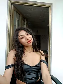 Snapshot of Emmaskinny chatting on November 13, 2025, 7:18 pm Emmaskinny online show from November 13, 2025, 7:18 pm